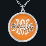 Tibetisch Six True Word Mantra/Om Ma Ni Pad Me Hum Versilberte Kette<br><div class="desc">Schönes sinnvolles tibetisches Buddhismus Geschenk mit Segnungen in allen Manieren. Die großen sechs wahren Worte: Om Ma Ni Pad Me Hum ist das häufigste Mantra in Tibet, rezitiert von Buddhisten, gemalt oder geschnitzt auf Felsen, Gebetsrädern oder Yakskullen und sehr häufig in Tibet gesehen. Nach der tibetischen Kultur heißt es, dass...</div>