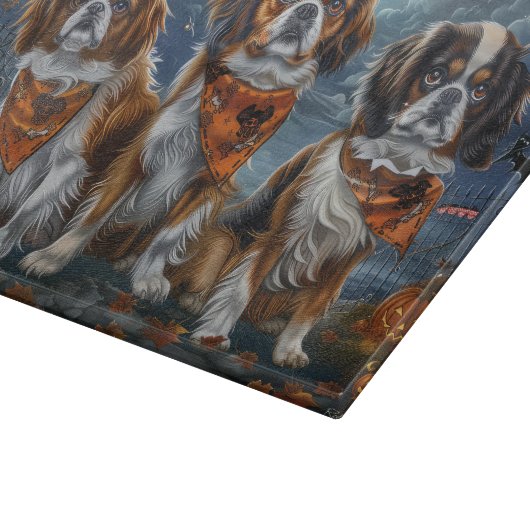 Tibetisch-Spaniel Halloween Spooky Schneidebrett (Ecke)