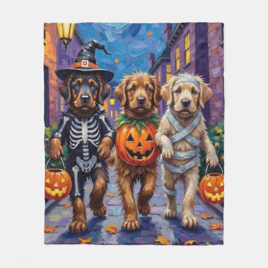 Tibetische Mastiff-Hunde zu Halloween-Kostümen Fleecedecke (Vorderseite)