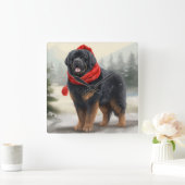 Tibetischer Mastiff Hund in Schneeweihnachtszeit Quadratische Wanduhr (Zuhause)