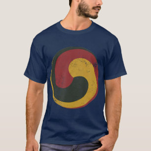 tibetisches Bön-buddhistisches Gankyil-Symbol T-Shirt
