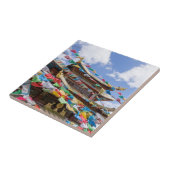 Tibettempel mit Gebetsfahnen - Yunnan, China Fliese (Seite)