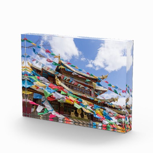 Tibettempel mit Gebetsfahnen - Yunnan, China Fotoblock (Rechts)