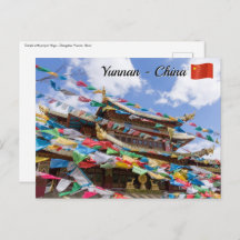 Tibettempel mit Gebetsfahnen - Yunnan, China