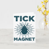 Tick Magnet Shirt Funny Camping und Wanderbug Shi Karte (Gelbe Blume)