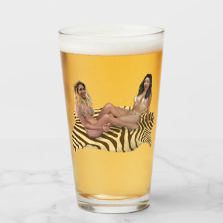 TICKLE WRESTLING BABES GLAS