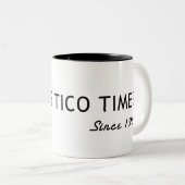 Tico Times Costa Rica Zweifarbige Tasse (VorderseiteRechts)