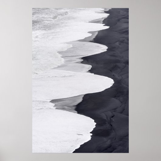 Tide Washes Over Black Beach Poster (Vorne)