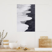 Tide Washes Over Black Beach Poster (Küche)