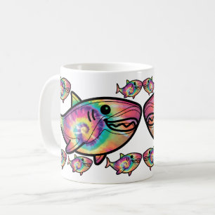 Tie-Dye-Hai: Ein farbenfrohes aquatisches Vergnüge Kaffeetasse