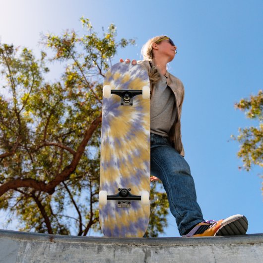Tiedye Skateboard (Außenbereich 1)