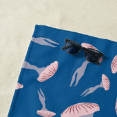 Tief blaue Meeresquallen-Muster Strandtuch (Beispiel)