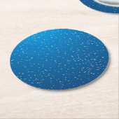Tief blaues Wasser und winzige Blasen Runder Pappuntersetzer (Angewinkelt)