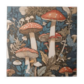 Tief im Wald Pilze. Fliese (Vorderseite)