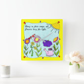 Tief in ihrer Roots Square Uhr (Zuhause)