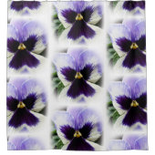 tief lila auf weiße Pansie Duschvorhang (Vorderseite)