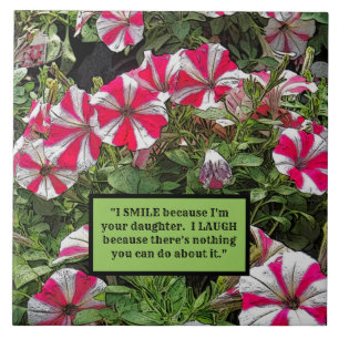 Tief rosa-weiße Petunien/MUTTER-DAUGHTER-QUOTE Fliese
