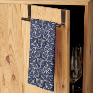 Tiefblaue Menora im William-Morris-Muster Geschirrtuch
