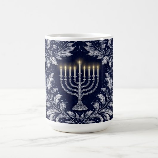 Tiefblaue Menora im William-Morris-Muster Kaffeetasse (Mittel)