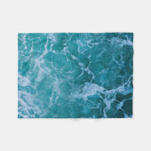 Tiefblaue Ozeanwellen Fleecedecke (Vorderseite (Horizontal))
