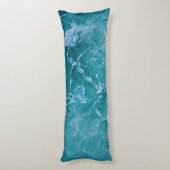 Tiefblaue Ozeanwellen Seitenschläferkissen (Rückseite (Vertikal))