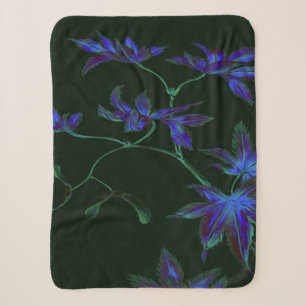 Tiefblaues und grünes japanisches Ahornblatt-Desig Sherpadecke