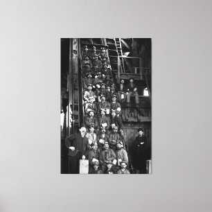 Tiefe Erdminen bereit für den Abstieg 1900 Leinwanddruck