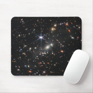 Tiefe Infrarotbild des Universums   JWST Mousepad
