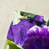 tiefe Lila Pansy-Pflanze, Strandtuch (Beispiel)