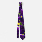 tiefe Lila Stiefmütterchen, Krawatte (Rückseite)