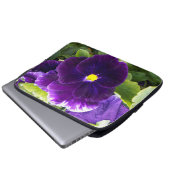 tiefe Lila Stiefmütterchen, Laptopschutzhülle (Vorne Knopf)