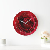tiefe rote Rose Große Wanduhr (Zuhause)