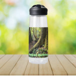 Tiefenwaldbäder Trinkflasche<br><div class="desc">Bleibe dich mit dieser klaren Plastikflasche,  die das Foto eines Wanderweges in einem tiefen Wald mit dem Wort "Waldbaden" in grünen Buchstaben zeigt. Wählen Sie die Größe und Farbe der Wasserflasche aus. HINWEIS: Design nicht optimiert für Kid's Wasserflasche Stil.</div>