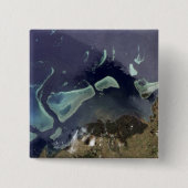 Tiefer grüner Wald an Land Button (Vorderseite)