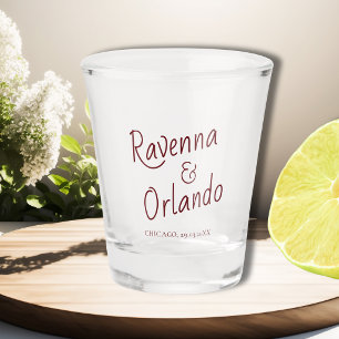 Tiefes Burgunder-Kursiv Retro-Minimalist-Hochzeit Schnapsglas