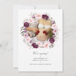 Tiefes Samt und Blush Pink Blumenfoto Schwangersch Ankündigung