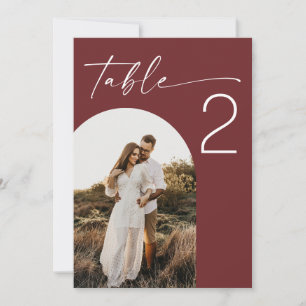 Tiefes Weinrotes Moody-Foto-Hochzeitstisch Nummer  Einladung