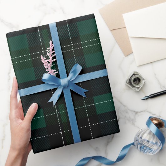 Tiefgrün Schwarzwald Immergrün Karomuster Geschenkpapier (Schenken)