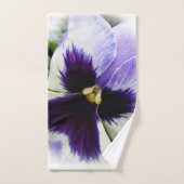 tiefpurpurn auf weißem Pansy Badhandtuch Set (Handtuch)