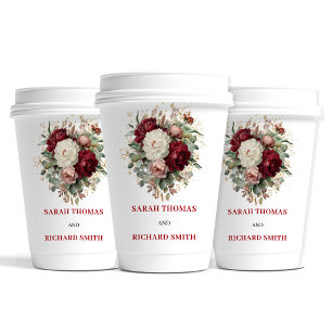 Tiefrote Blush-Burgunder-Blumen-Hochzeitstassen Pappbecher