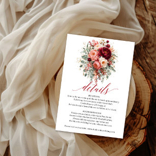 Tiefrote Boho-Blumen Herbst-Eukalyptus-Details Begleitkarte