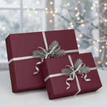 Tiefrote Cranberry-Geschenkpapierrolle