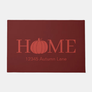 Tiefrotes HOME-Kürbis-Typografie und Adresse Fußmatte