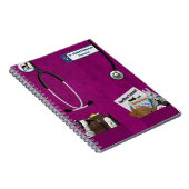 Tierarzt scheuert sich u. Taschen-Entwurf Fushia Notizblock (Rechte Seite)