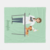 Tierärztliche Frau mit Tieren und Individuelle Nam Fleecedecke (Vorderseite (Horizontal))