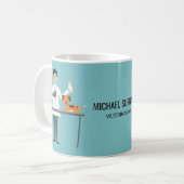Tierärztlicher Mensch mit Tieren und benutzerdefin Kaffeetasse (Vorderseite Links)