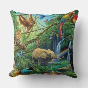 Tiere, die zusammen leben, werfen Kissen