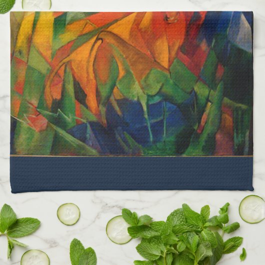 Tiere in einer Landschaft von Franz Marc Geschirrtuch (Gefaltet)