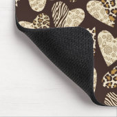 Tierhaut mit Herzen Mousepad (Ecke)