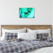 tierische Petroglyphe auf grün umhüllten Leinwände Leinwanddruck (Insitu (Schlafzimmer))